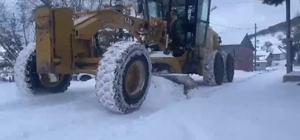 Artvin'de 203 köy yolu kardan kapandı