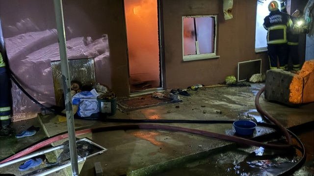 Edirne'de yaşlı kadının evi alevlere teslim oldu