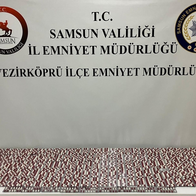 Vezirköprü'de uyuşturucu operasyonunda 3 gözaltı