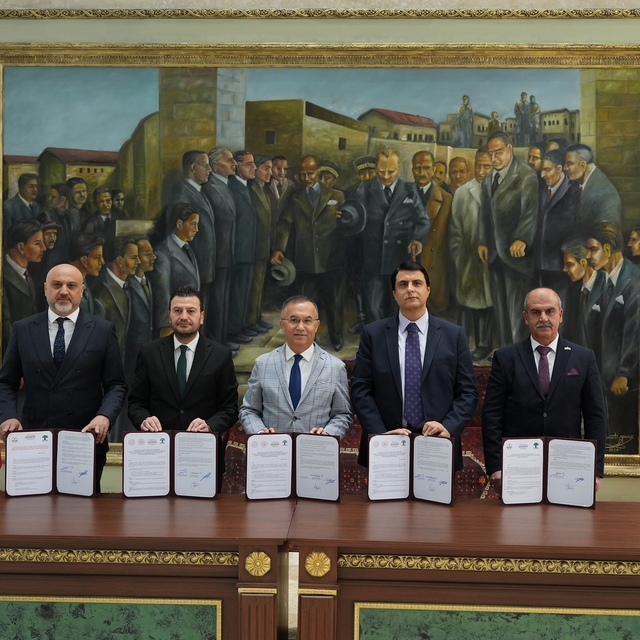 Yılmaz'dan öğrencilere 3 ayrı destek