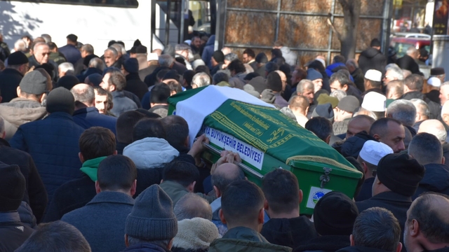 Mekke'de ring otobüsünün çarptığı Türk umreci memleketi Sakarya'da defnedildi