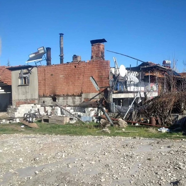 Burdur'da kalorifer kazanın patladı, ev kullanılmaz hale geldi