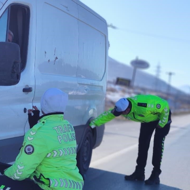 Kahramanmaraş'ta kış lastiği uygulaması