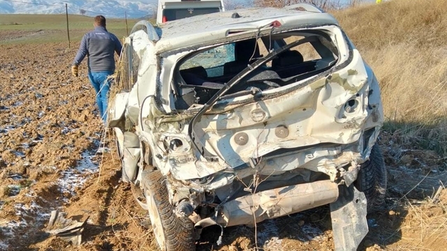 Amasya'da otomobil ile SUV araç çarpıştı: 8 yaralı