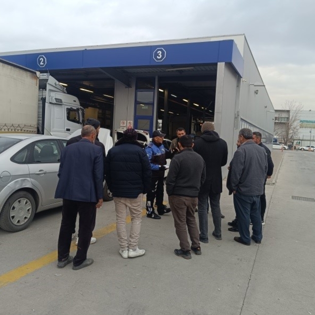 Araç muayene istasyonundaki vatandaşlar bilgilendirildi