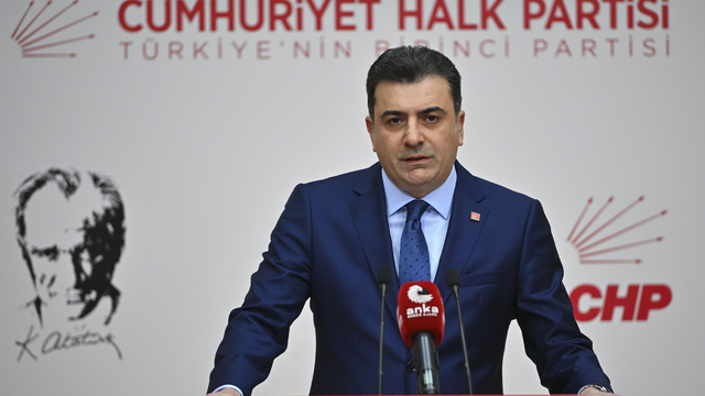 CHP Sözcüsü Emre basın toplantısı düzenledi