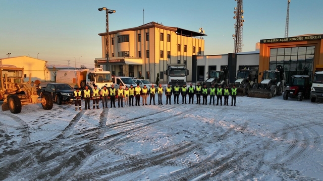 Diyarbakır Organize Sanayi Bölgesinde karla mücadele için tedbirler alındı