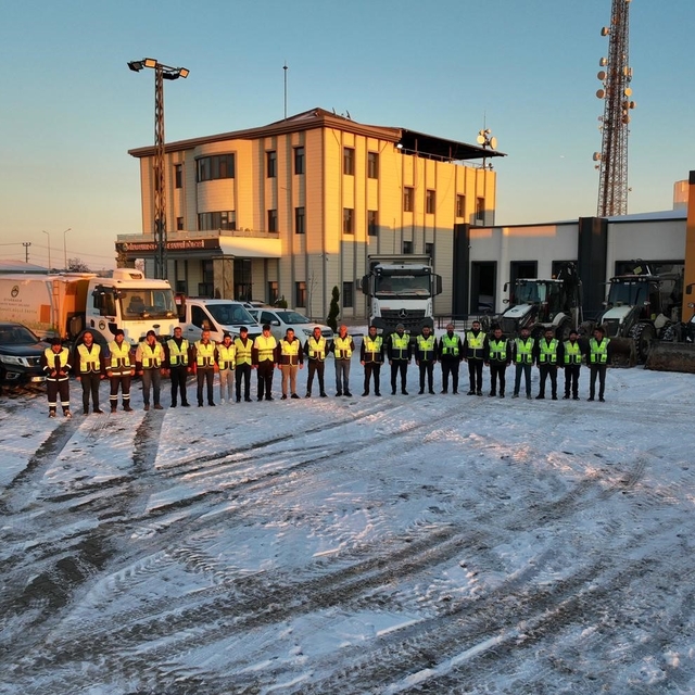 Diyarbakır Organize Sanayi Bölgesinde karla mücadele için tedbirler alındı