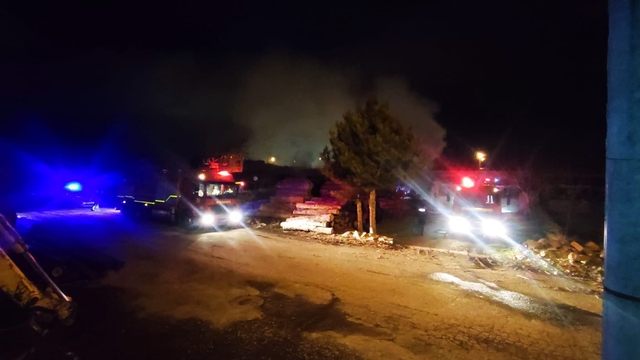 Konya'da marangoz atölyesinde yangın