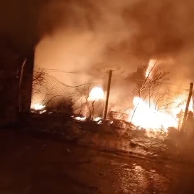 Adana'da geri dönüşüm fabrikasında yangın