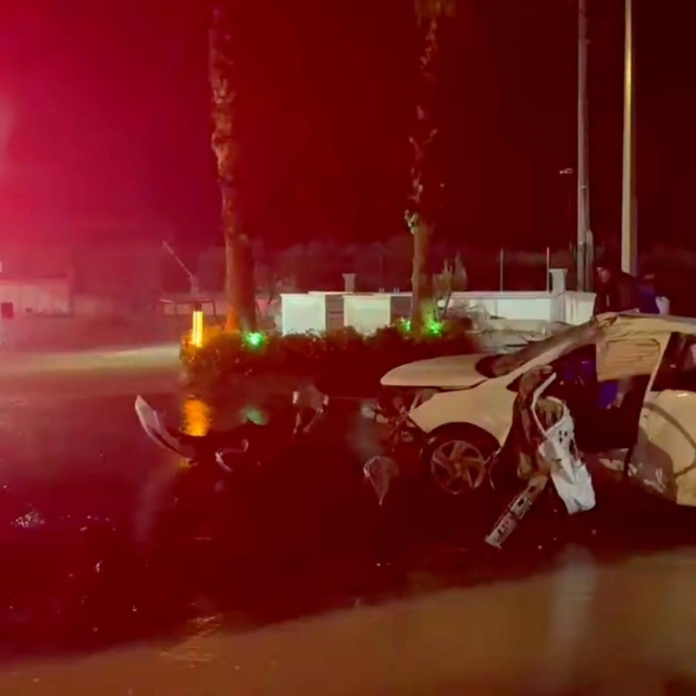 Kontrolden çıkan otomobilin sürücüsü hayatını kaybetti