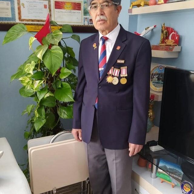 Kıbrıs gazisi, cami çıkışı evine giderken kazada hayatını kaybetti