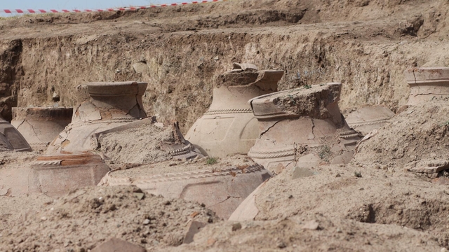 Urartu dönemi çivi yazılı 76 pithos; 2025'in en dikkat çekici arkeolojik keşiflerinden biri