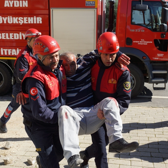 Aydın'da ateş savaşçılarının 2025 yılı böyle geçti
Bir yılda 29 bin 200 def...