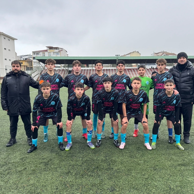 7'de 7 yapan Osmanelispor liderliğini sürdürdü