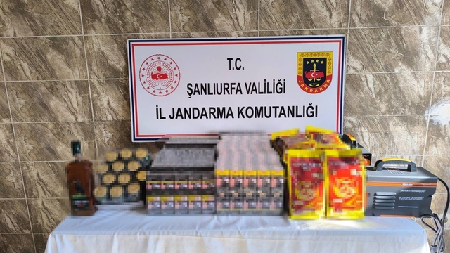 Haliliye ve Viranşehir'de kaçak alkol ve sigara ele geçirildi