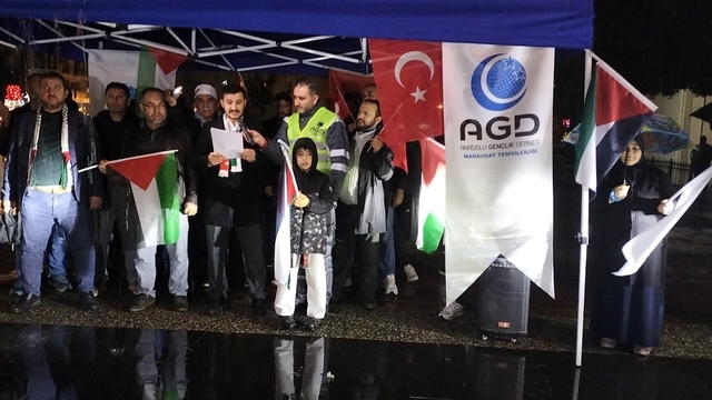 Manavgat'ta Yalova'da şehit olan polisler ve Kassam Tugayları üyeleri için dua edildi