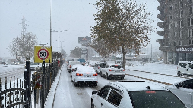 Gaziantep ve çevre illerde kar etkili oluyor