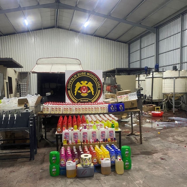 Bursa'da sahte temizlik ürünleri ele geçirildi