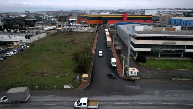 Çayırova'da hal binasına ulaşım güçlendirildi