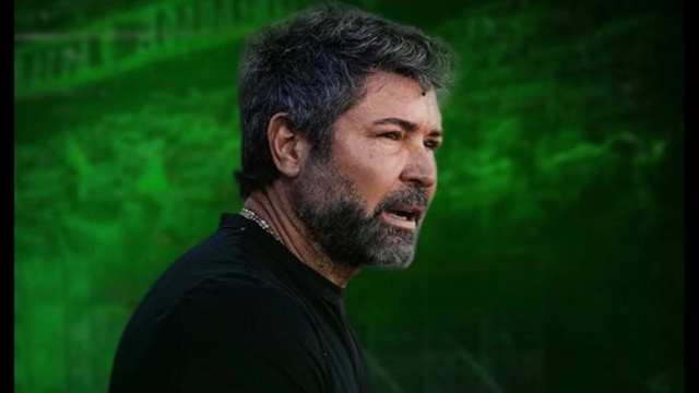 Sakaryaspor yeni teknik direktörü Hakan Kutlu'yu yapay zeka videosuyla açıkladı