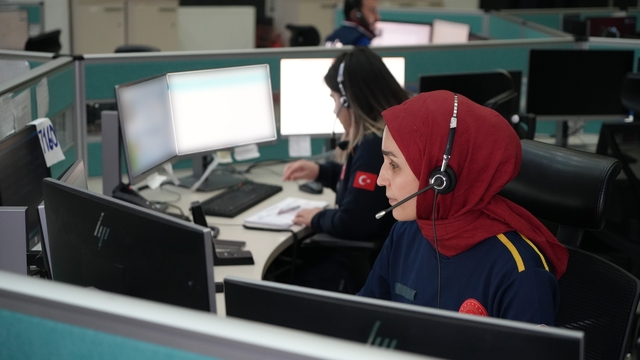 112'ye gelen çağrılar "pes" dedirtti: Elon Musk ile görüşüp Mars'a gitmek istedi