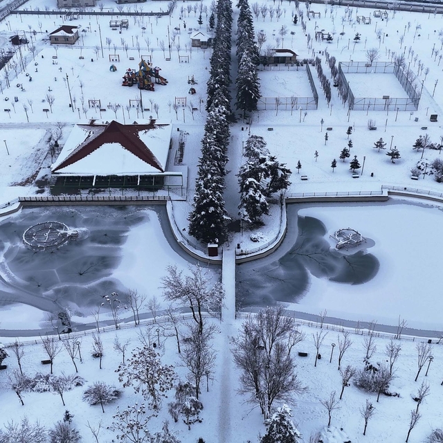 Muş'ta dondurucu soğuklar nedeniyle Karasu Nehri dondu