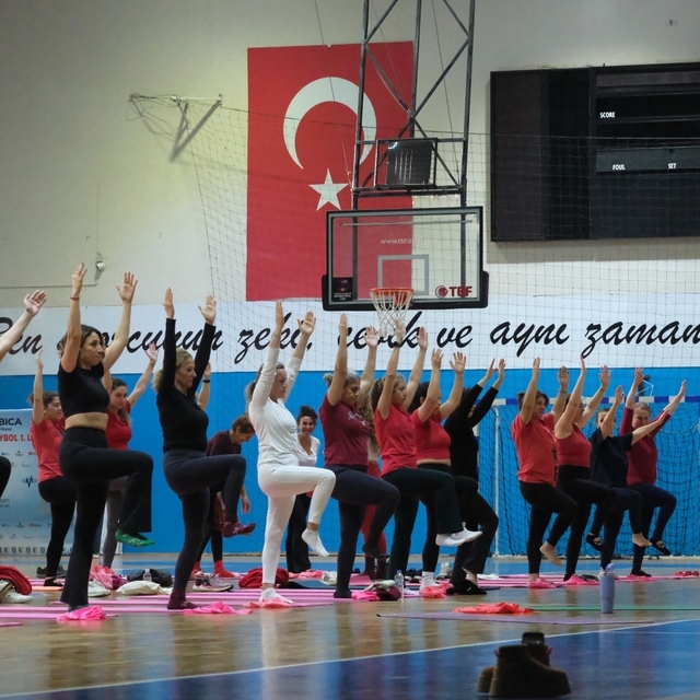 Bodrum'da 2025 plates ile uğurlandı