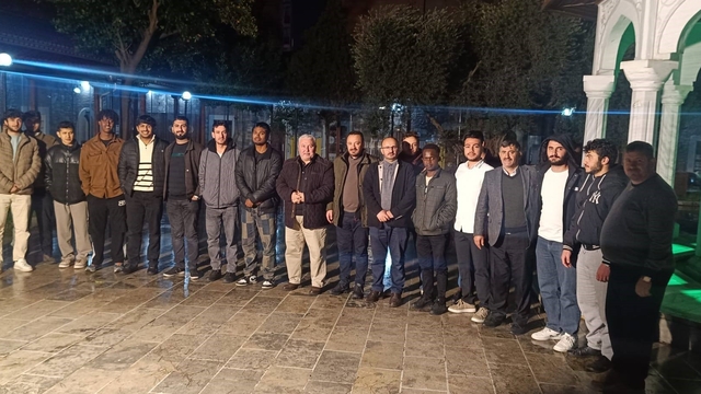 Efeler'de üniversiteli gençler Nasuh Paşa Külliyesi'nde buluştu