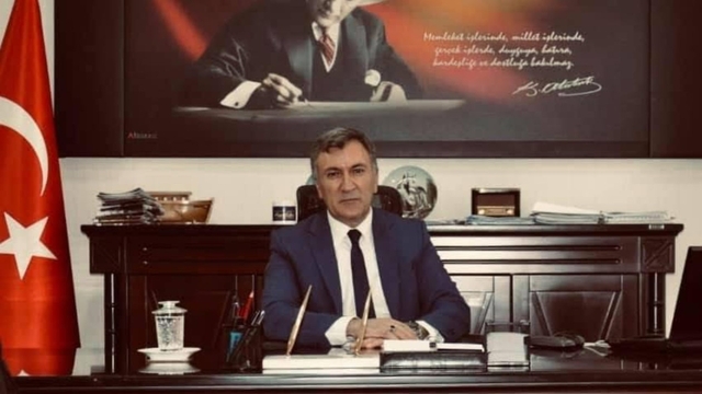 Vali Ercan Turan aldı, bakanlık atadı