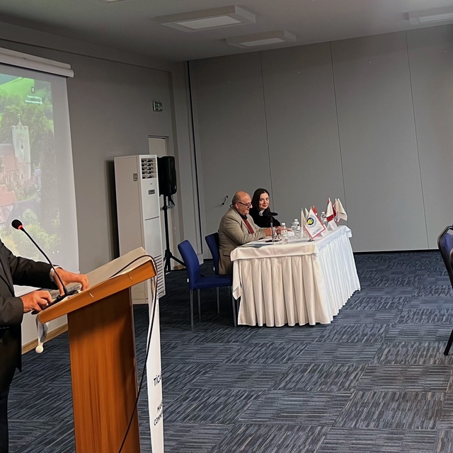 Başkan Yılmaz bazı sektörlerdeki daralmaya dikkat çekti