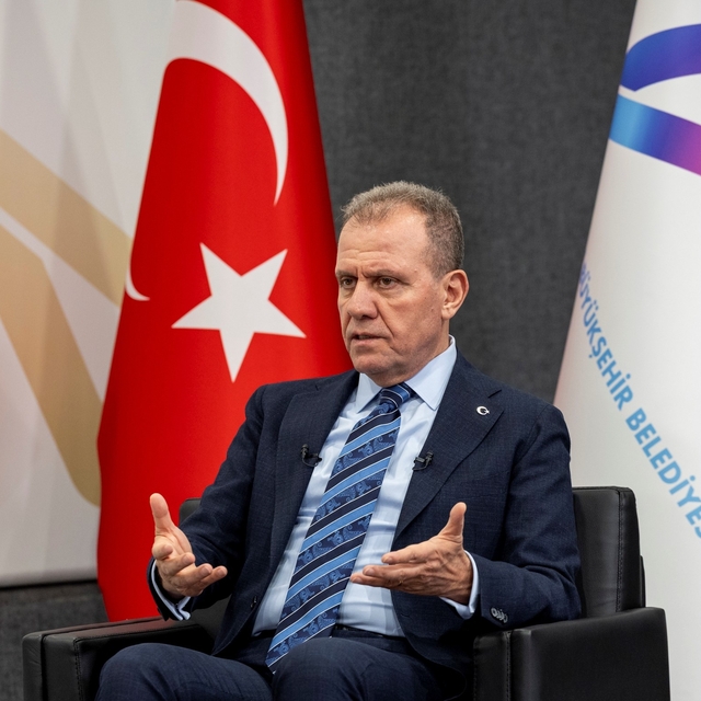 Başkan Seçer: "Mersin'in 30 yıllık imar sorununu çözdük"
"Mersin, Doğu Akde...