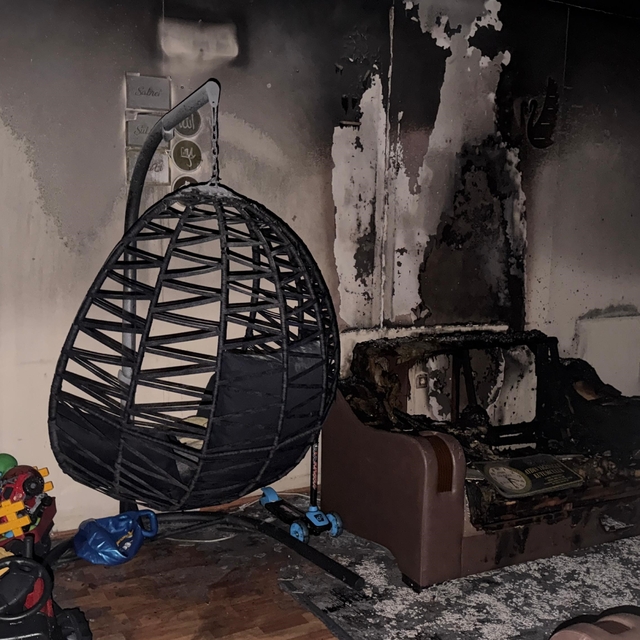 Alaplı'da bir evde çıkan yangında oda zarar gördü