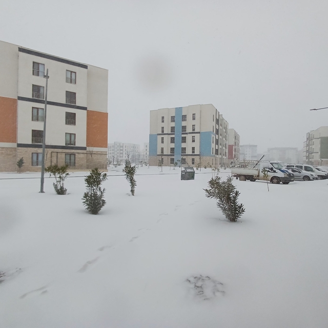 Araban ve Oğuzeli ilçelerinde kar yağışı etkili oluyor