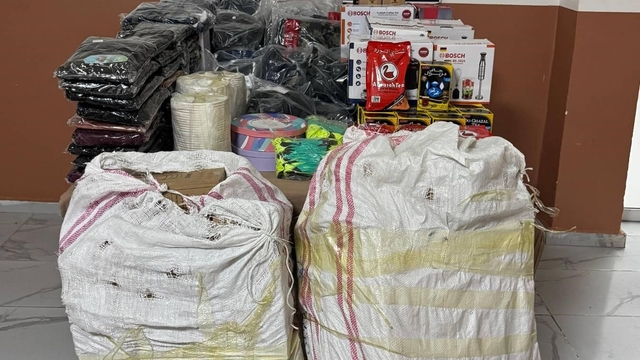 Başkale'de gümrük kaçağı malzeme ele geçirildi