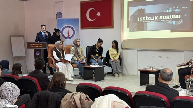 Şaphane MYO'da "Sosyo-Ekonomik Analiz ve Politika Geliştirme Öğrenci Çalıştayı" başlıklı etkinlik