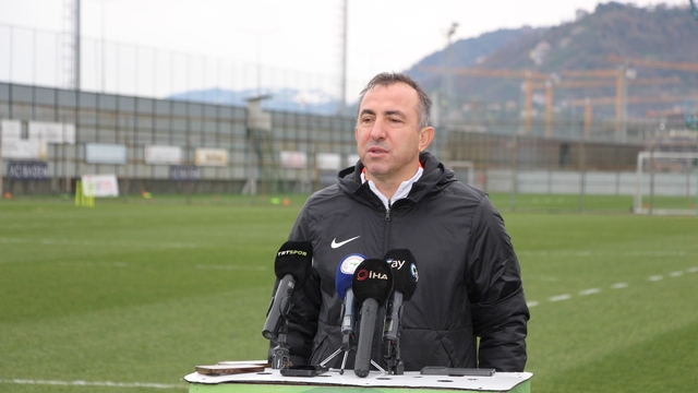 Recep Uçar: "Hücuma dönük bir orta saha bakıyoruz"
Çaykur Rizespor Teknik Direktörü Recep Uçar:
"Görüştüğümüz yabancı oyuncular var"