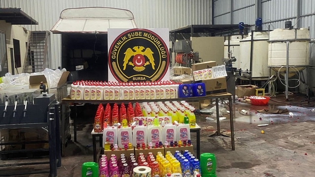 Bursa'da zehirli madde imalatı ve kaçak üretime büyük darbe: 6 gözaltı