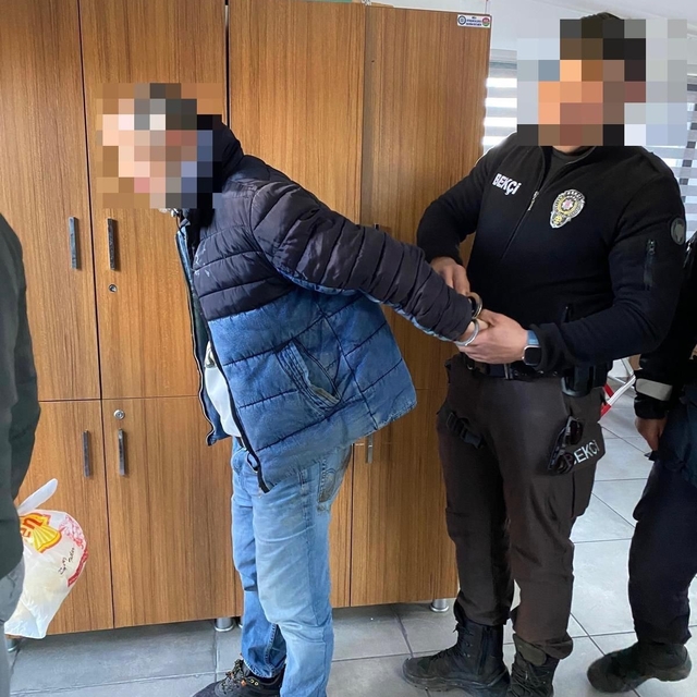 Menteşe Otogarı'nda uyuşturucu taciri yakalandı