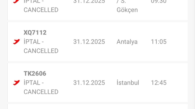 Diyarbakır'da uçak seferlerine kar engeli