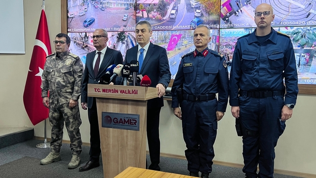 Mersin'de yılbaşı tedbirleri üst seviyede: 12 bin 216 güvenlik personeli görevde