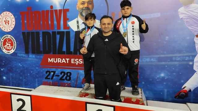 Karate Premier Ligi'nde Ünal kardeşlerden çifte altın
