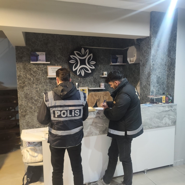 Hatay'da masaj ve spa salonlarına denetim: 4 iş yeri mühürlendi