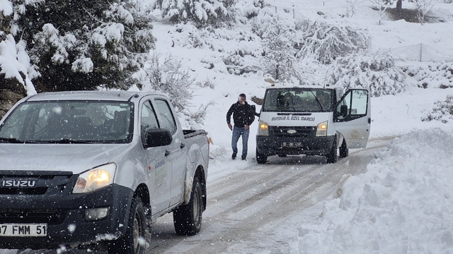 Burdur'un Altınyayla ilçesinde kar etkili oldu