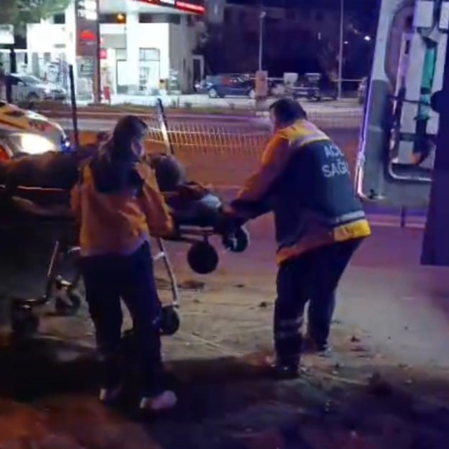 Kırmızı ışık ihlali yapan mikser ortalığı savaş alanına çevirdi; 5 yaralı