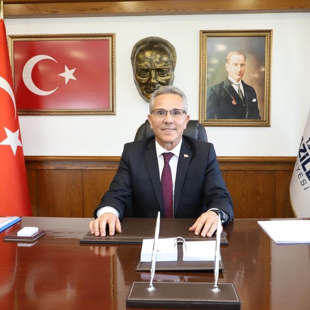 Başkan Erol: "Dualarımız dünyada adaletin hakim olması içindir"