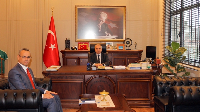 Anamur Kaymakamı Duru, İlçe Emniyet Müdürü Doğanay'ı makamında kabul etti