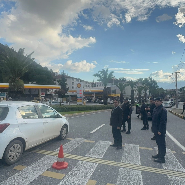 Yeni yıl için Marmaris'te trafik ve güvenlik önlemleri artırıldı