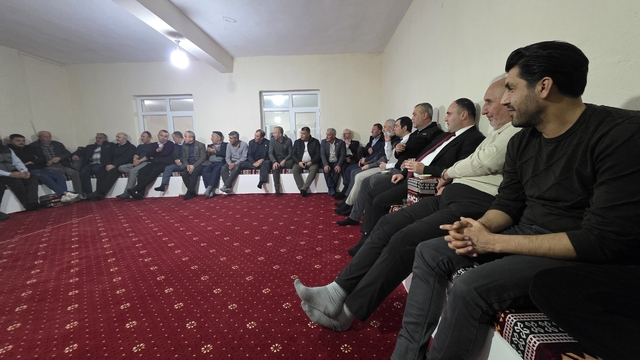 Muhtarlar Abaş köyünde buluştu