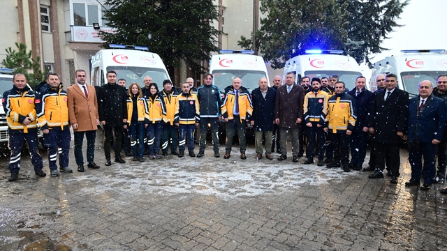 Nevşehir'de 5 ambulans hizmete alındı